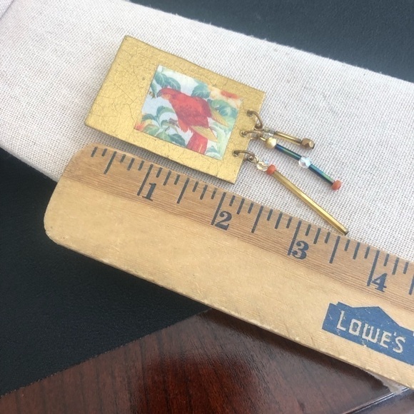 Vintage Gold Tone Brooch - Picture 3 of 3